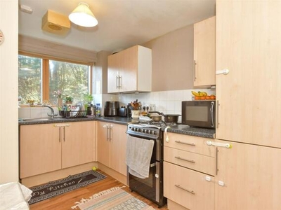 2 Bedroom Flat For Sale In Portsmouth