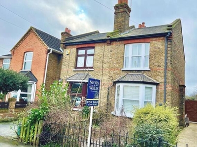 2 Bedroom Semi-detached House For Sale In Staines-upon-thames, Surrey