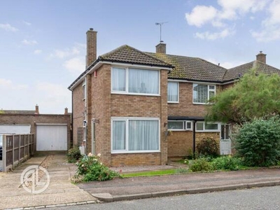 3 Bedroom Semi-detached House For Sale In Hitchin