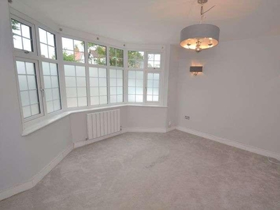 4 bed house to rent in Murray Avenue,
BR1, Bromley
