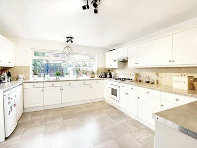 4 Bedroom Terraced House For Sale In Enfield, London
