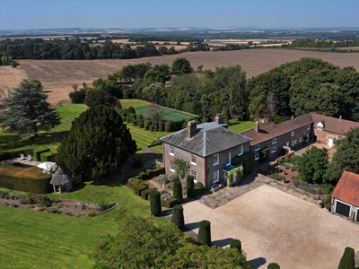 46.28 acres, Old London Road, Ewelme, Wallingford, OX10, Oxfordshire