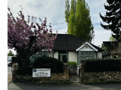 5 Bedroom Detached Bungalow For Sale In Staines-upon-thames