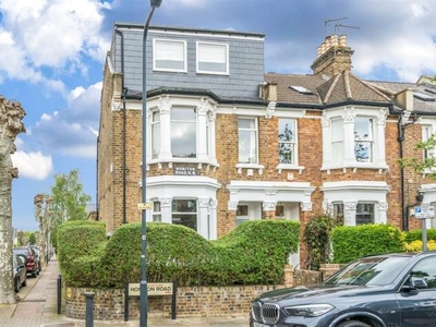 5 Bedroom End Of Terrace House For Sale In London