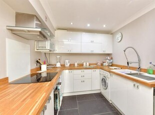 2 Bedroom Apartment For Sale In Reigate