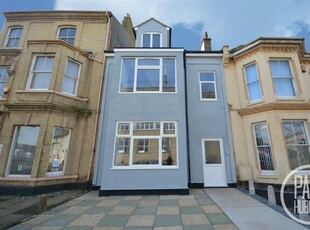 3 Bedroom Block Of Apartments For Sale In Lowestoft