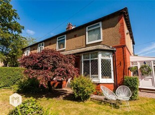 3 Bedroom Semi-detached House For Sale In Bradshaw, Bolton