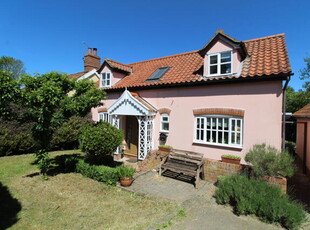 4 Bedroom Detached House For Sale In Nr Halesworth