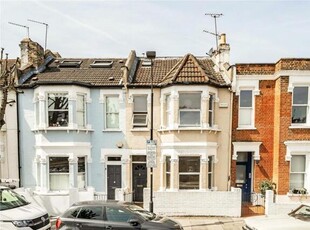 4 Bedroom Terraced House For Rent In London