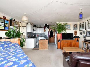 Studio Flat For Sale In Woodford Green