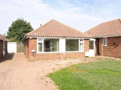 2 bedroom detached bungalow for sale in Croft Close, Polegate, East Sussex, BN26 5LE, BN26