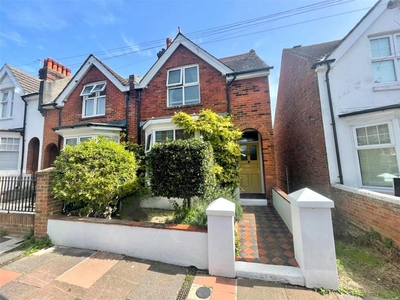 3 bedroom end of terrace house for sale in Hurst Road, Old Town, Eastbourne, East Sussex, BN21