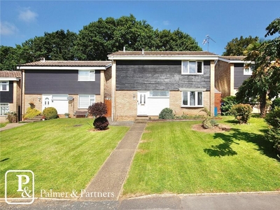 4 bedroom detached house for sale in Appleby Close, Ipswich, Suffolk, IP2