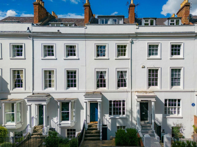 5 bedroom town house for sale in Willes Road, Leamington Spa, Warwickshire CV32 4PP, CV32