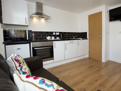 2 bedroom flat for sale England, LS5 3BW