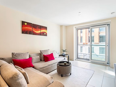 Flat to rent in Bezier Apartments, City Road, London EC1Y