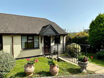 2 Bedroom Semi-detached Bungalow For Sale In Rawlings Lane