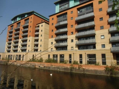 3 Bedroom Apartment For Sale In 8 Bath Lane