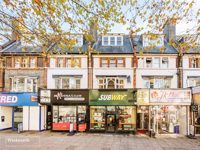 Chiswick High Road, London, W4 3 bedroom flat/apartment in London