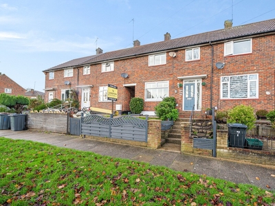 Terraced House for sale - Longbury Drive, BR5