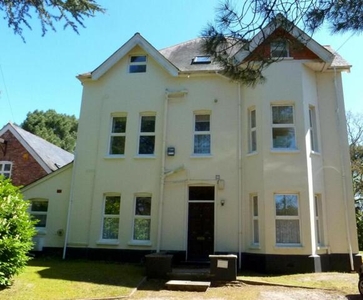 1 Bedroom Apartment For Rent In Poole