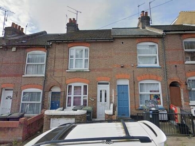 2 Bedroom Terraced House For Sale In Luton