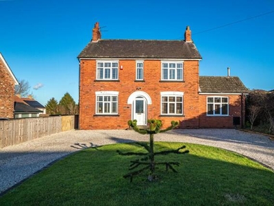 3 Bedroom Detached House For Sale In Grimsby, N E Lincolnshire