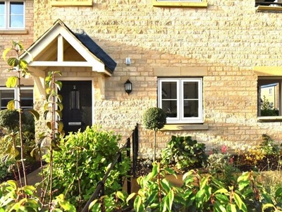 3 Bedroom Flat For Sale In Cotswold Gate