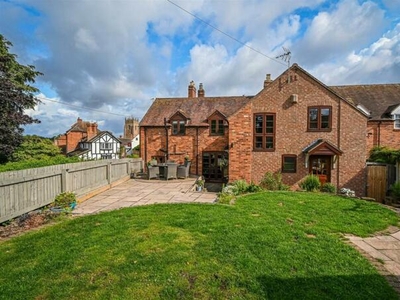 4 Bedroom Semi-detached House For Sale In 13 High Street
