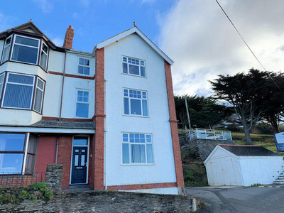 5 Bedroom End Of Terrace House For Sale In Aberdyfi