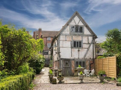 8 Bedroom Town House For Sale In Alcester, Warwickshire
