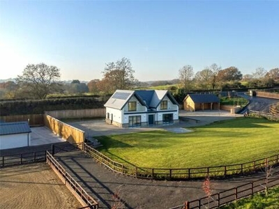 Equestrian Facility For Sale In Gloucester, Worcestershire