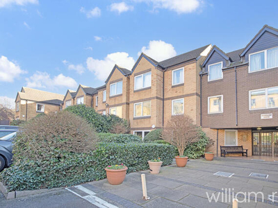1 Bedroom Flat For Sale In Chingford