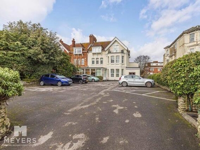 2 Bedroom Apartment For Sale In 8 Owls Road, Bournemouth
