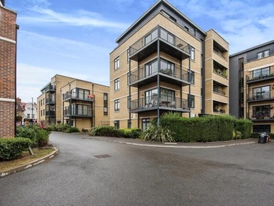 2 Bedroom Apartment For Sale In Isleworth