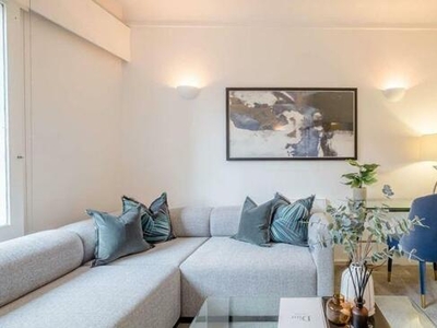 2 Bedroom Flat For Rent In Park Road, Regent's Park