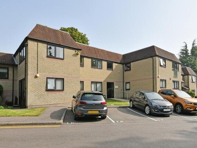 2 Bedroom Ground Floor Flat For Sale In Old Whittington, Chesterfield