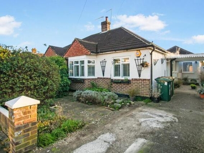 2 Bedroom Semi-detached Bungalow For Sale In Staines-upon-thames