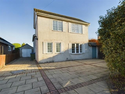 4 Bedroom Detached House For Sale In Ferring, Worthing