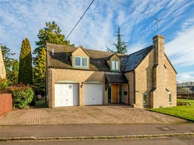 4 Bedroom Detached House For Sale In Milton-under-wychwood, Oxfordshire