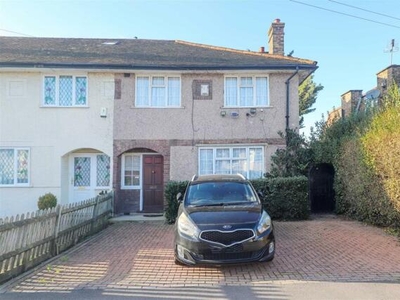 4 Bedroom End Of Terrace House For Sale In Hillingdon