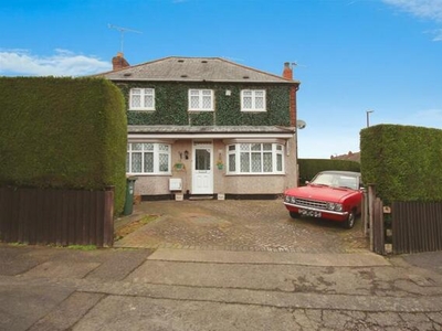 4 Bedroom End Of Terrace House For Sale In Keresley