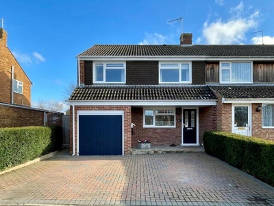 4 Bedroom Semi-detached House For Sale In Wantage