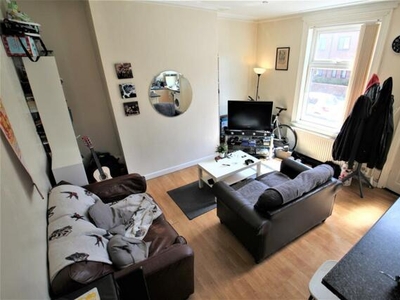 4 Bedroom Terraced House For Rent In Burley Park