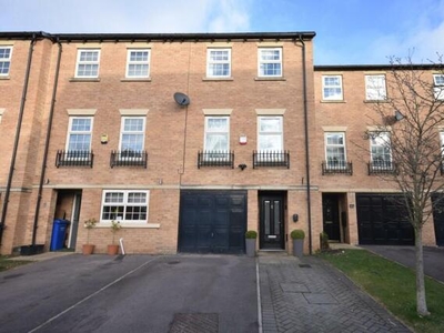 4 Bedroom Town House For Sale In Hasland, Chesterfield