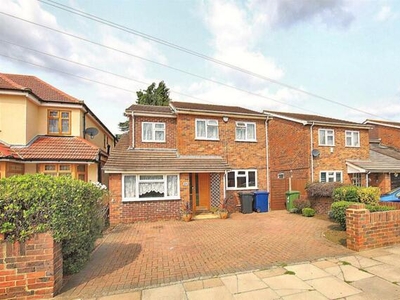 5 Bedroom Detached House For Sale In Norwood Green
