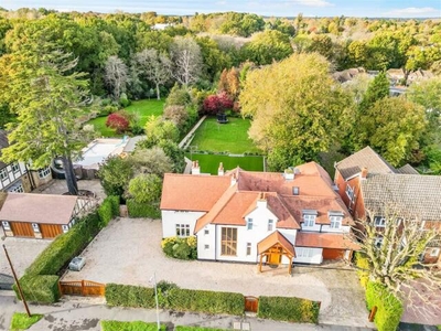 5 Bedroom Detached House For Sale In Shenfield
