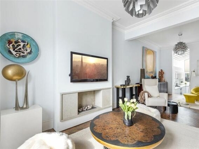 5 Bedroom Terraced House For Sale In
North Kensington