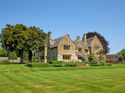 7 Bedroom Detached House For Sale In Broadway, Worcestershire
