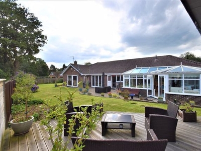 Bungalow for sale in Cherrycroft Drive, Naphill, High Wycombe HP14